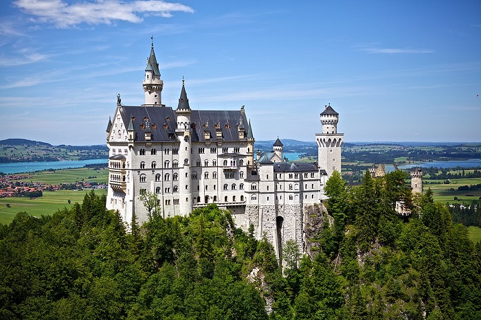 Neuschwanstein in Bayern Neuschwanstein